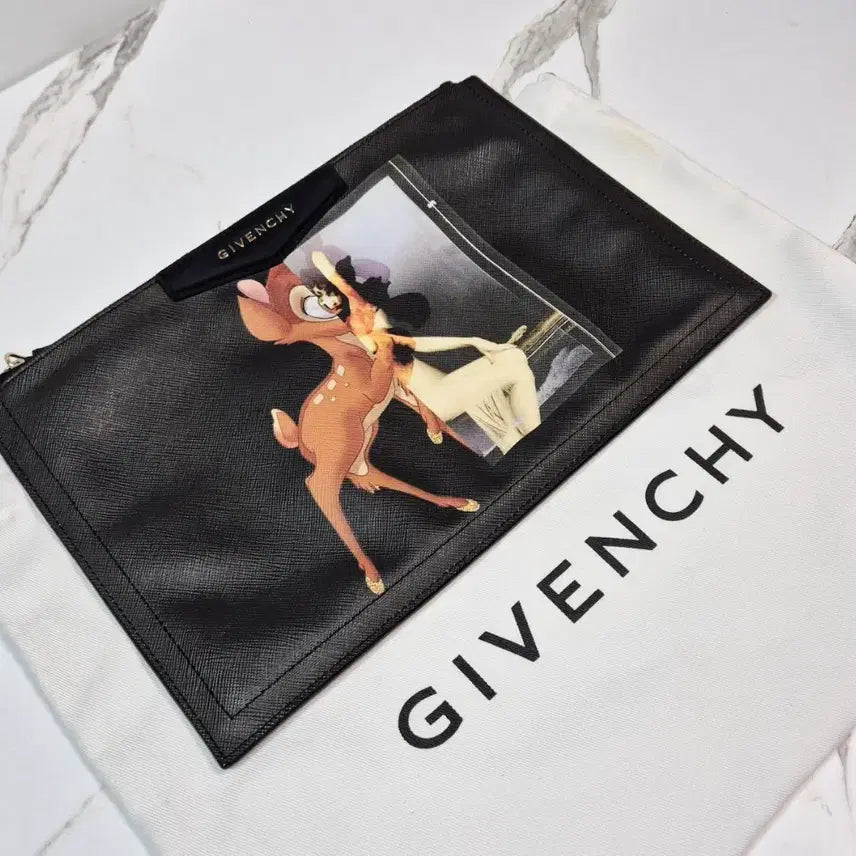 [BUNJANG] Givenchy Antigona Bambi Print Leather Pouch / (정품) 지방시 안티고나 밤비 프린트 클러치백 파우치