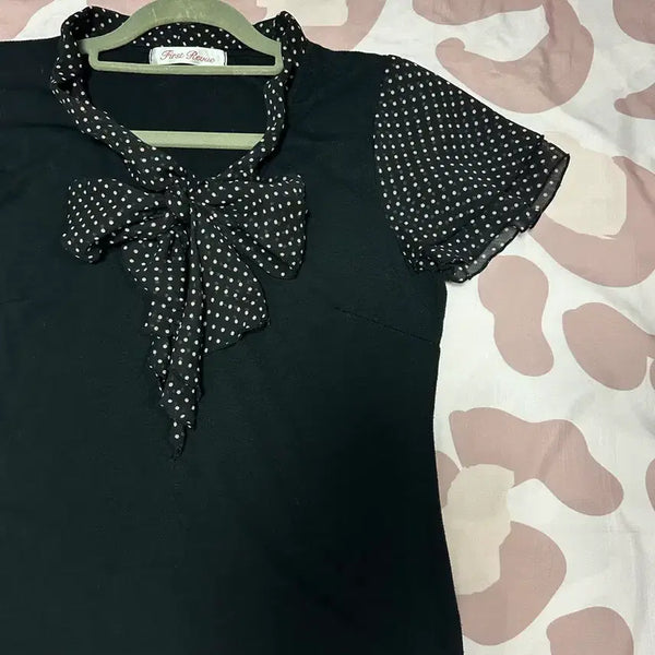 [BUNJANG] Black Polka Dot Ribbon Short-Sleeve T-shirt / 블랙 러블리 리본 땡땡이 반팔 티셔츠 슬리브리스