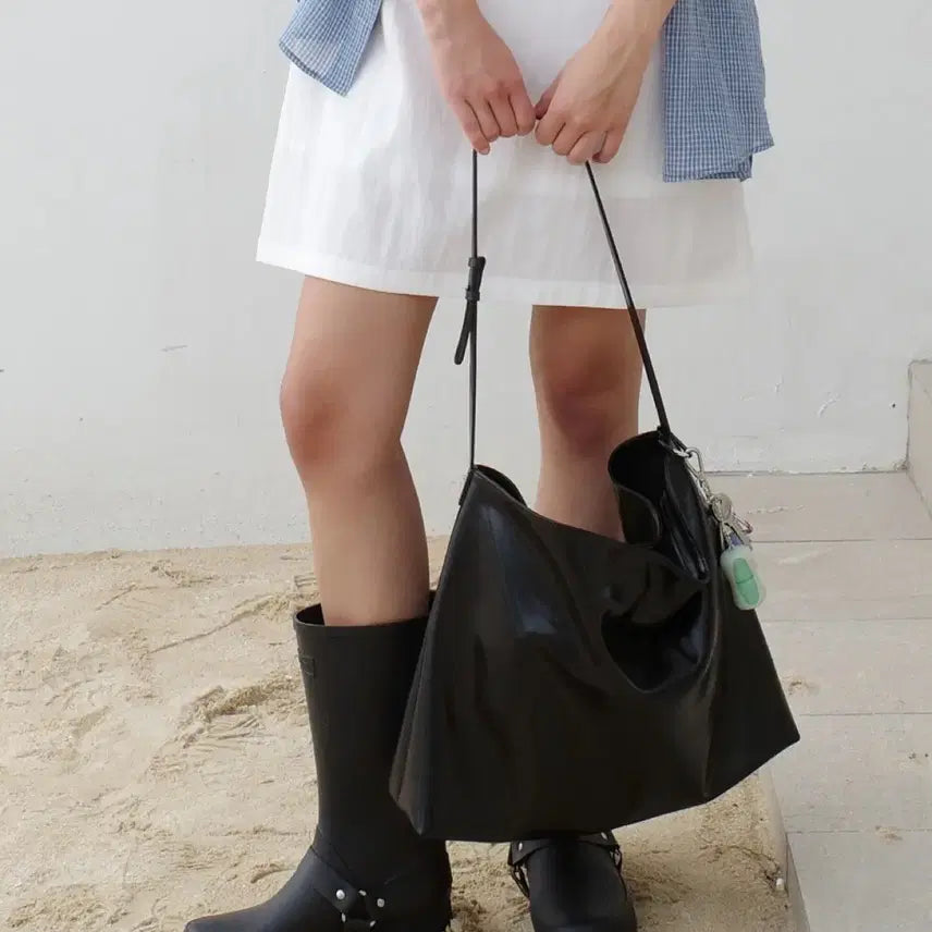 [BUNJANG] Low Classic Leather Large Bag Black / 로우클래식 레더 라지백 블랙