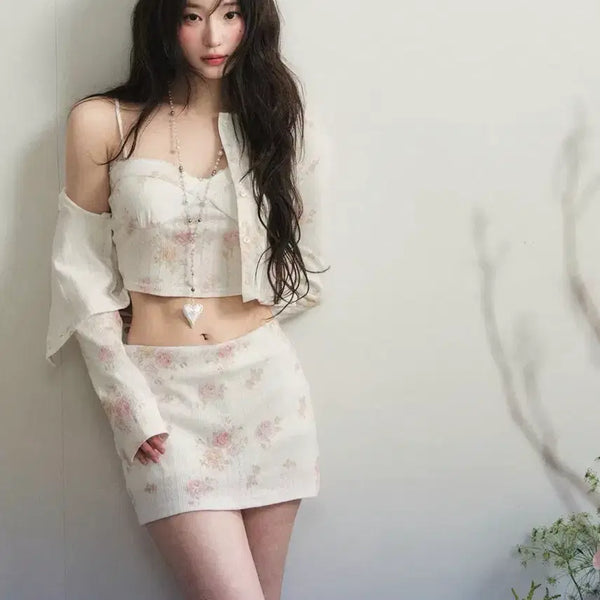 [BUNJANG] 1P STUDIO Flower Skirt Set-up S / [인플루언서 연주 착용] 1P STUDIO 플라워 스커트 셋업 S