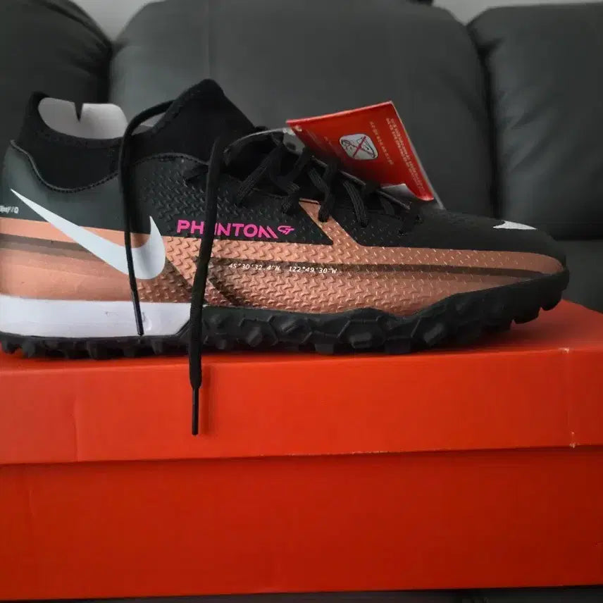 [BUNJANG] Nike Phantom GT2 Academy DF TF Soccer Cleats / 나이키 축구화 풋살화 팬텀 GT2 아카데미 DF TF