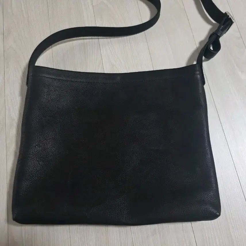 [BUNJANG] Slowandco Shoulder Bag Black / 슬로우앤코 숄더백 새제품
