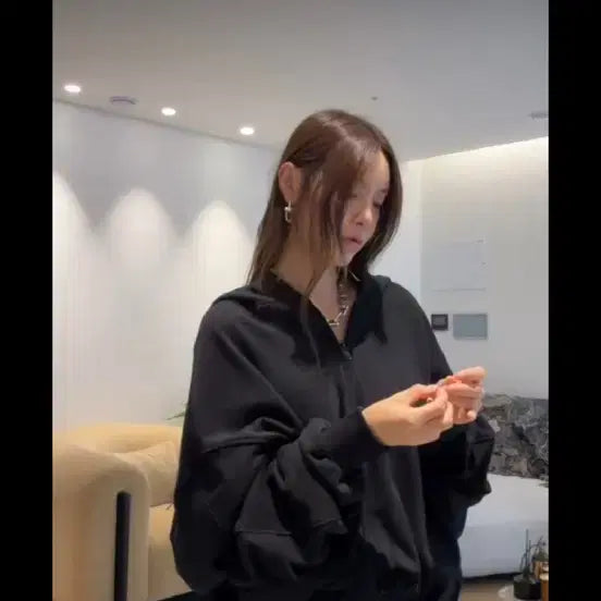 [BUNJANG] Rew Whoatwear RW Hoodie Black / rew 후왓웨어 리더블유 후드 블랙