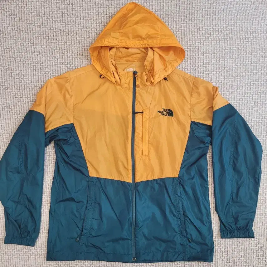 [BUNJANG] The North Face Windbreaker Yellow/Green Size L / 노스페이스 바람막이 100(L) 옐로우/그린