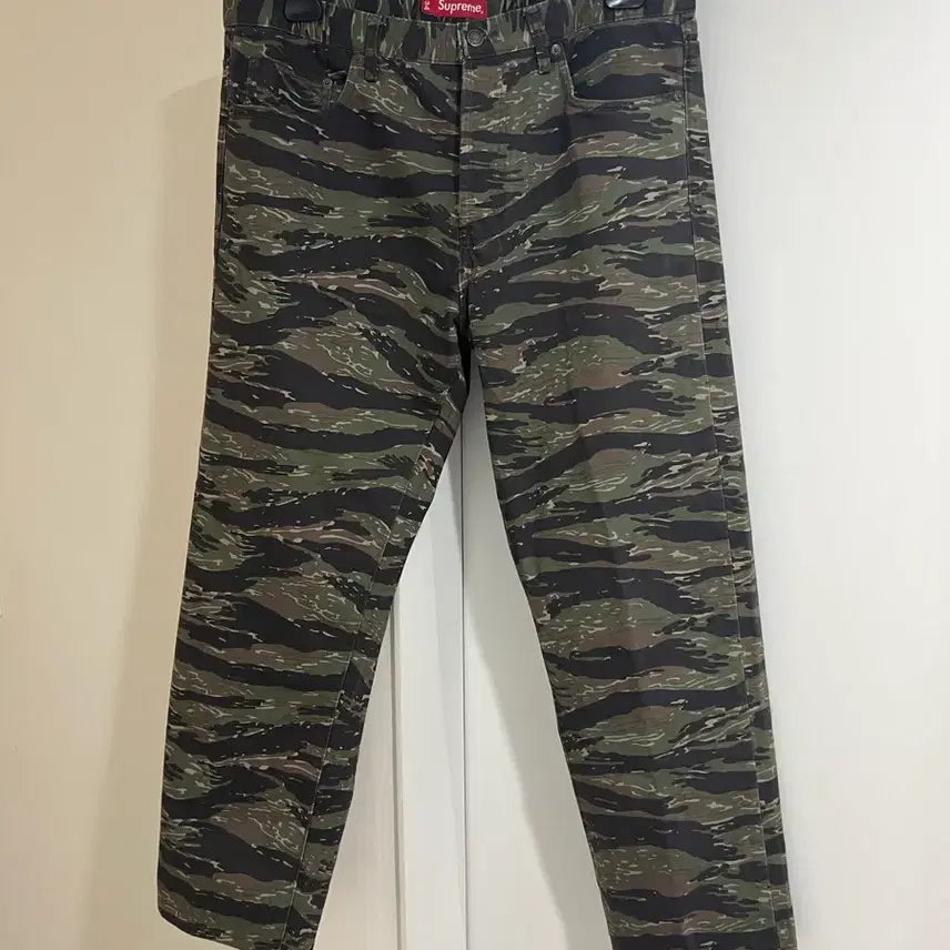 [BUNJANG] Supreme Tiger Regular Pants / (34) 슈프림 타이거 레귤러 팬츠