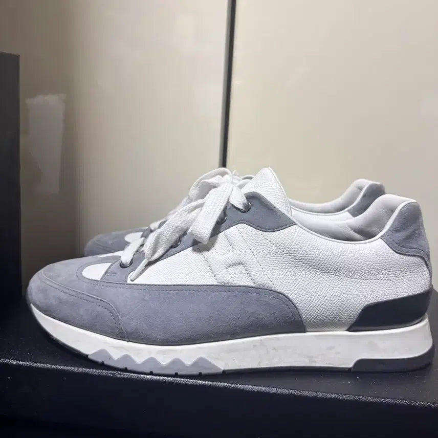 [BUNJANG] Hermes Trail Sneakers / 에르메스 트레일 스니커즈