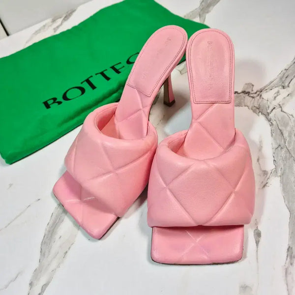 [BUNJANG] Bottega Veneta Lido Pink Quilted Mule Sandals 37 / (정품) 보테가 베네타 리도 핑크 퀼팅 뮬 샌들 구두 37