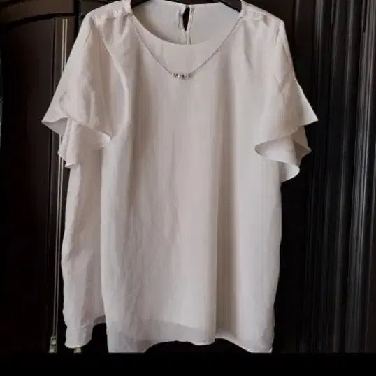 [BUNJANG] White Chiffon Blouse + Necklace Set / 화이트 쉬폰 블라우스 + 목걸이 세트