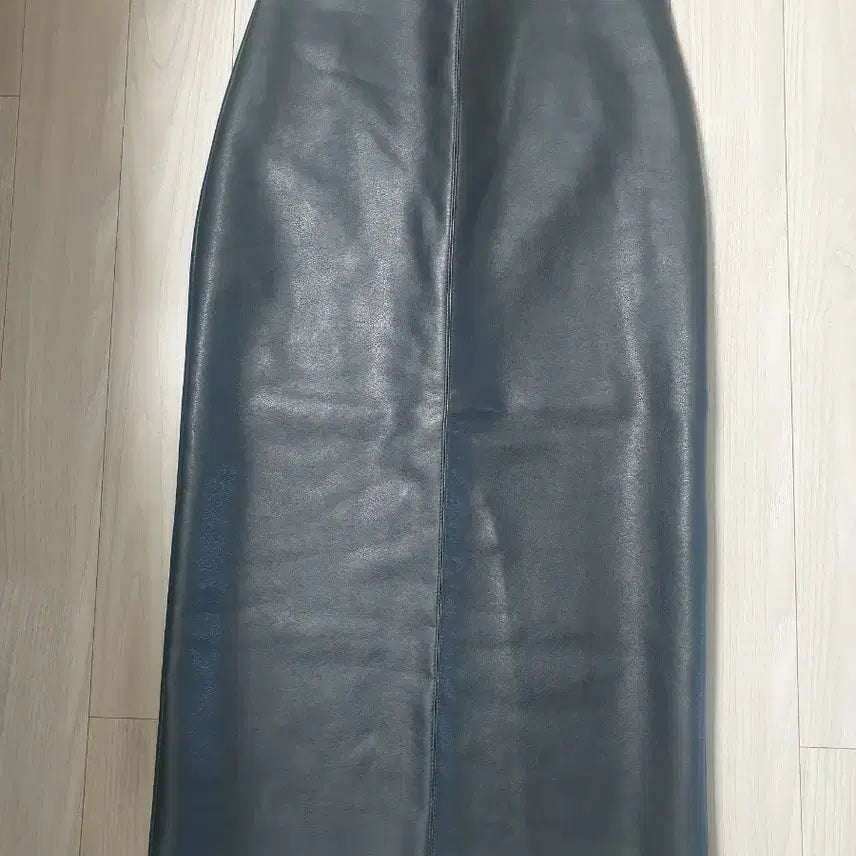 [BUNJANG] Leather H-Line Midi Skirt / (새상품)레더 스커트 블랙 H라인 미디 스커트