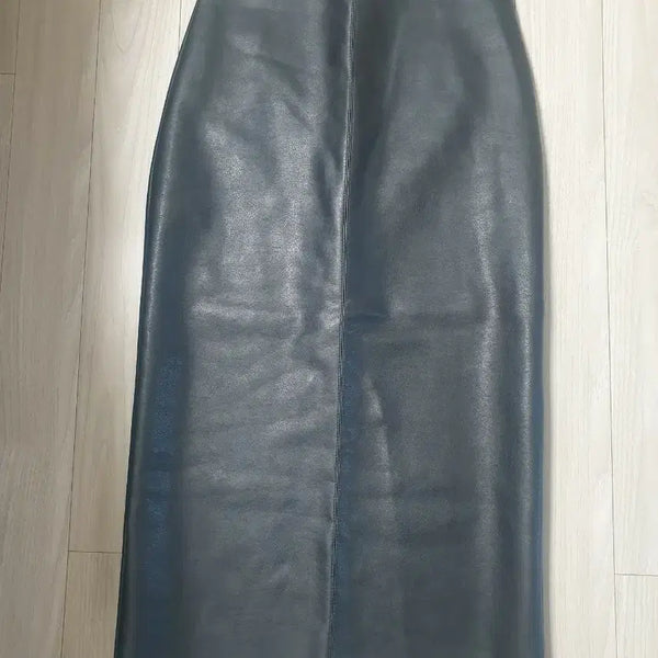 [BUNJANG] Leather H-Line Midi Skirt / (새상품)레더 스커트 블랙 H라인 미디 스커트