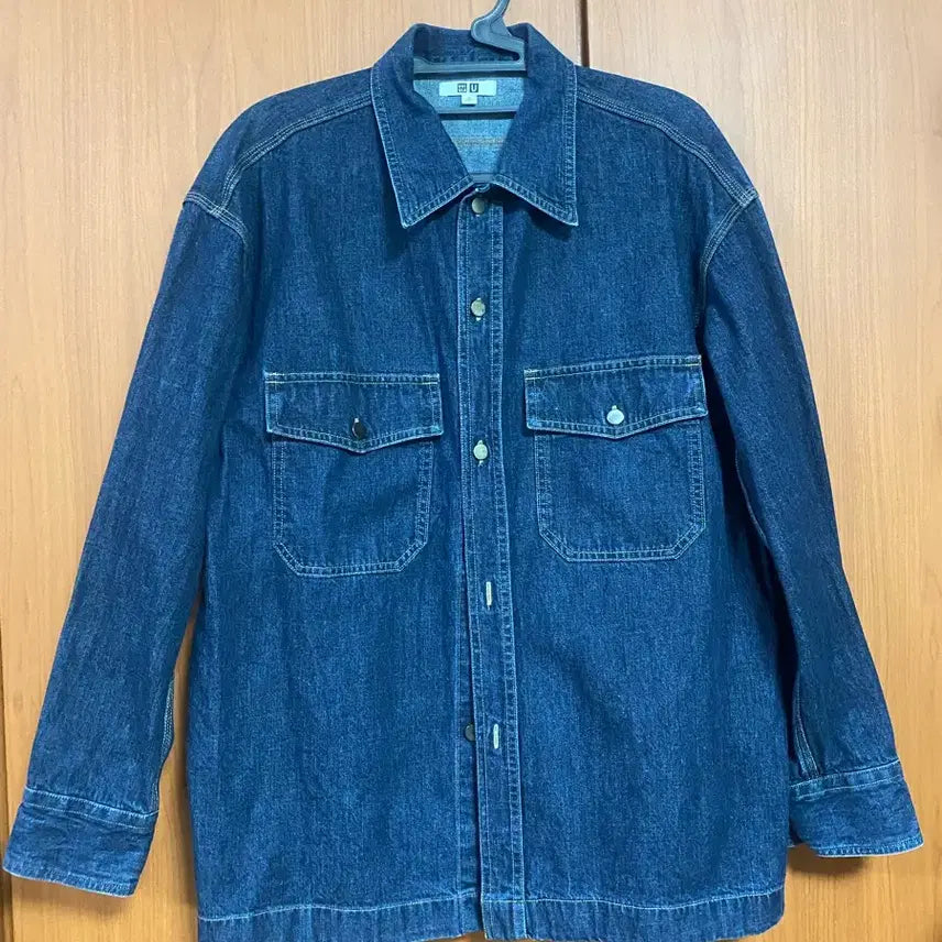 [BUNJANG] UNIQLO U Oversized Denim Work Shirt / [UNIQLO] 유니클로U 오버사이즈 데님 워크셔츠 M사이즈