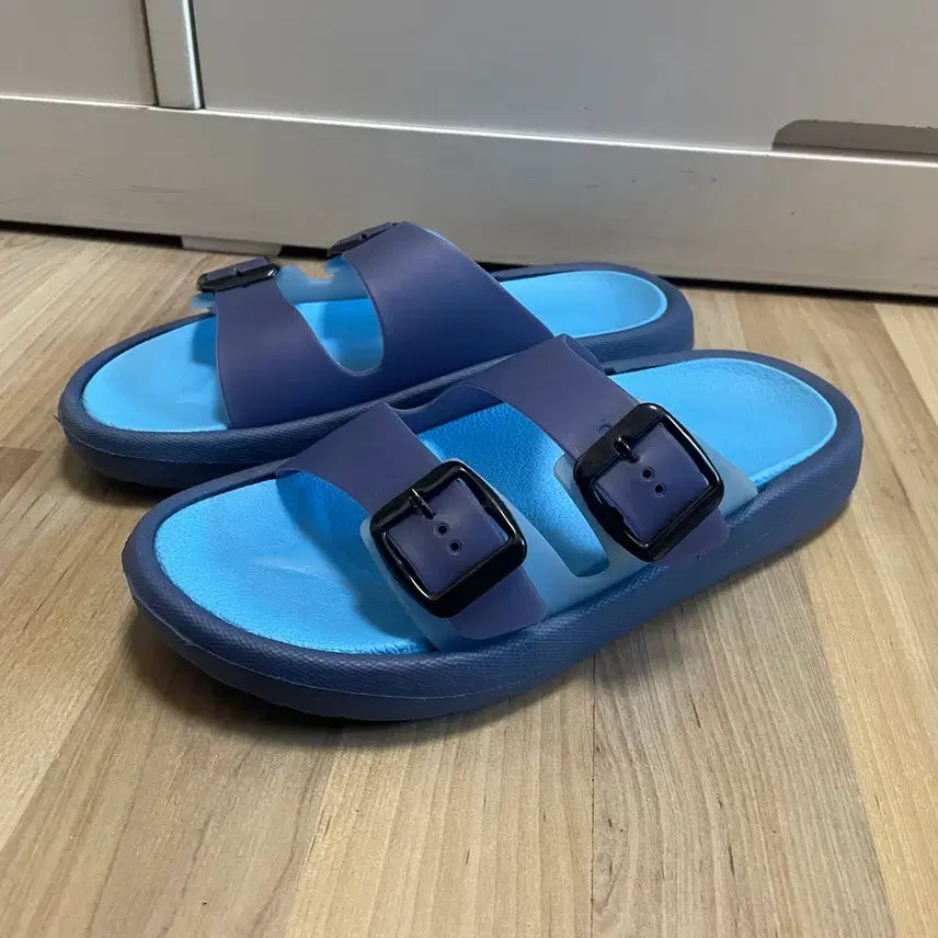 [BUNJANG] Blue Buckle Water Play Sandals / 블루 버클 물놀이 슬리퍼 샌들 젤리 아쿠아 슬리퍼 비치 슬리퍼