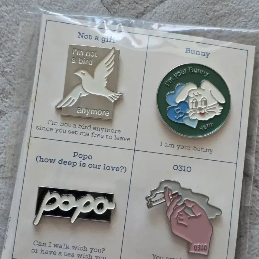 [BUNJANG] Yerin Baek Turn on that Blue Vinyl MD Pin Badge Set / 백예린 굿즈 핀뱃지 세트 턴온댓블루바이닐 MD 양도 판매