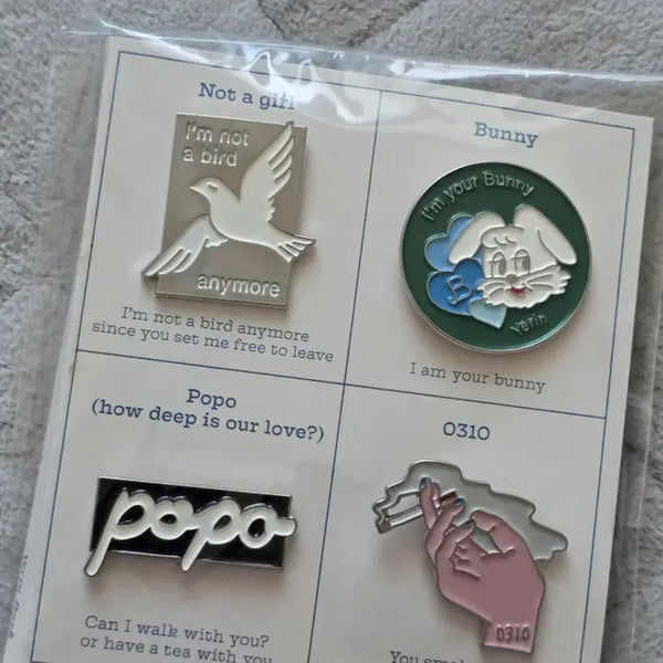 [BUNJANG] Yerin Baek Turn on that Blue Vinyl MD Pin Badge Set / 백예린 굿즈 핀뱃지 세트 턴온댓블루바이닐 MD 양도 판매