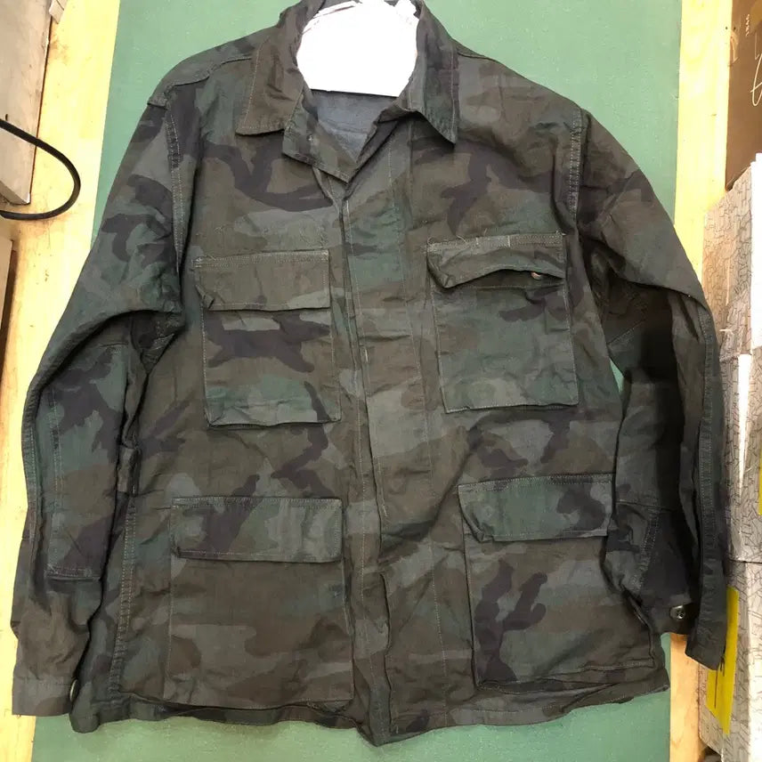 [BUNJANG] US Army Woodland BDU Jacket Black Overdyed Custom / [미군 오리지널/커스텀] 블랙 오버다이 염색 우드랜드 BDU 자켓 (100~105 추천)