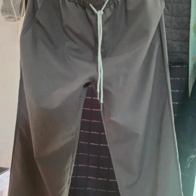 [BUNJANG] Gray Slacks - Lightweight / 회색 팬츠 / 가벼움