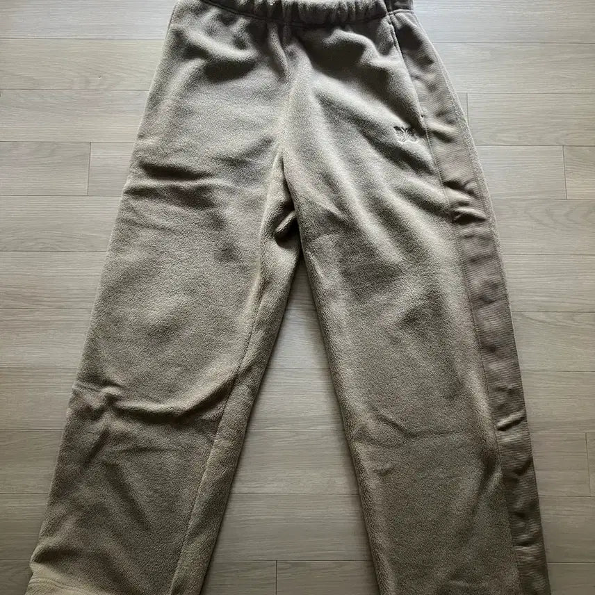 [BUNJANG] Uniqlo x Needles Fleece Pants Beige L / 유니클로X니들스 플리스 팬츠 베이지 L사이즈