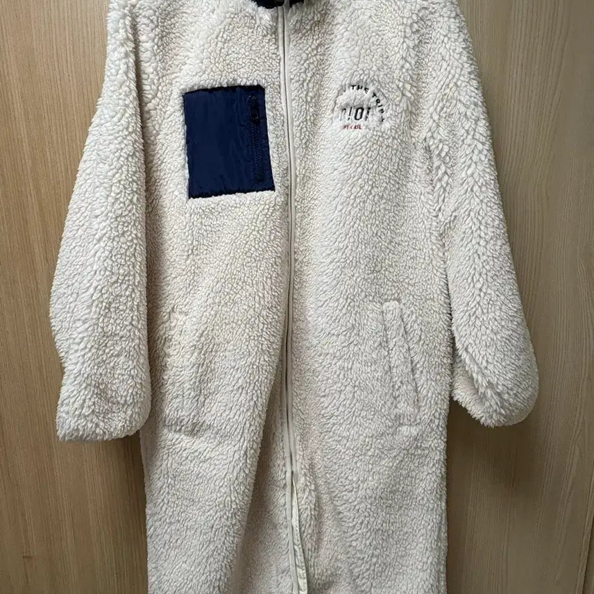 [BUNJANG] OIOI Fleece Long Zip-Up Ivory / 오아이오아이 아이보리 뽀글이 후리스 롱 집업