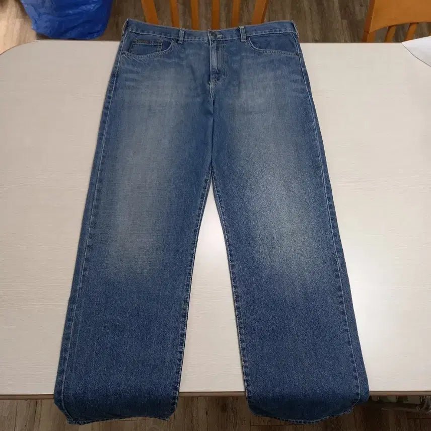 [BUNJANG] Calvin Klein Egypt Semi-Wide Jeans (Size 37) / 37 Calvin Klein Egypt 세미와이드진 37-142