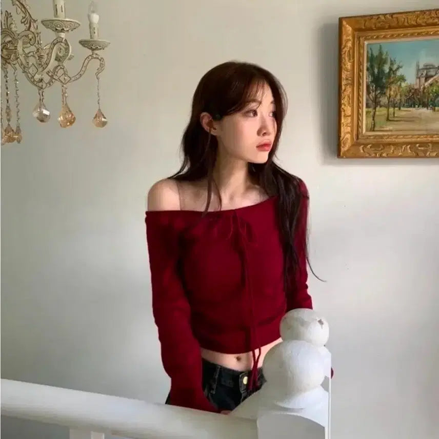 [BUNJANG] A-bly Halterneck Off-Shoulder Crop Knit (New) / 에이블리 보통의날 홀터넥 오프숄더 크롭 니트 (새상품)