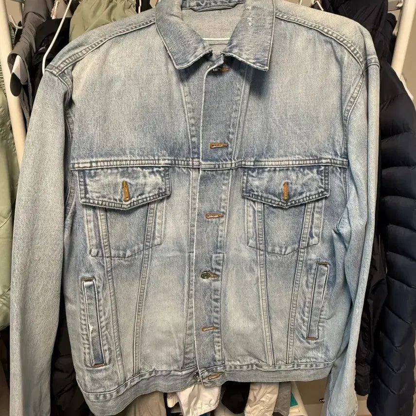 [BUNJANG] Balenciaga Light Wash Denim Jacket / 발렌시아가 연청자켓