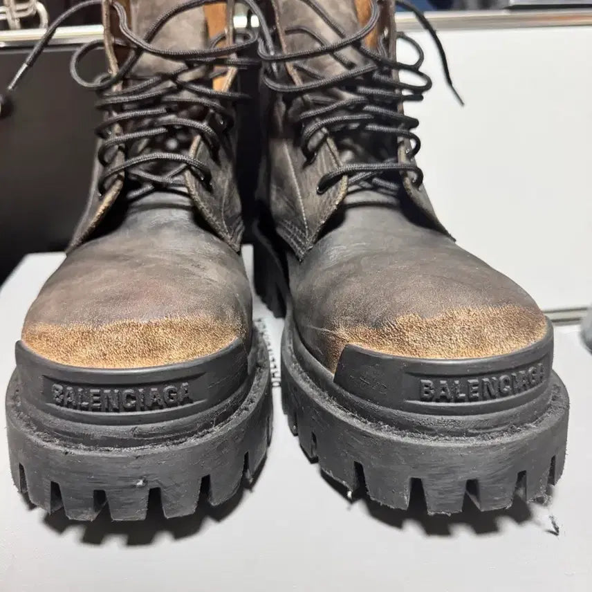 [BUNJANG] Balenciaga Strike One Out Combat Boots Black/Brown Leather Size 40 / 발렌시아가 스트라이크 원아웃 컴뱃 부츠 40 (260-270)