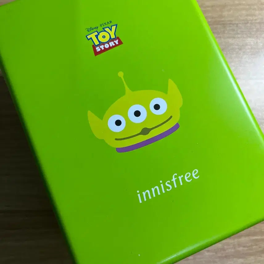 [BUNJANG] Innisfree Toy Story Alien Case / 이니스프리 토이스토리 알린 케이스