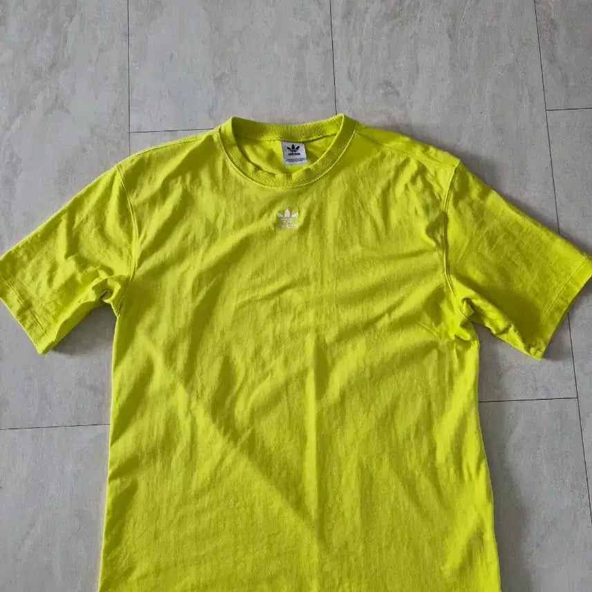 [BUNJANG] Adidas Men's Short Sleeve T-Shirt / 남성 아디다스 반팔 티셔츠