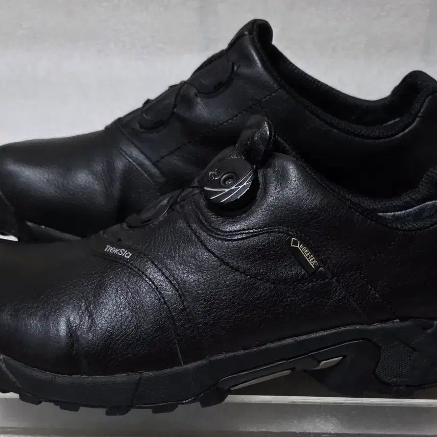 [BUNJANG] TrekSta City Gore-Tex Light Hiking Shoes / 트렉스타 TrekSta 시티 고어텍스 경등산화 트레킹화 케주얼화 285