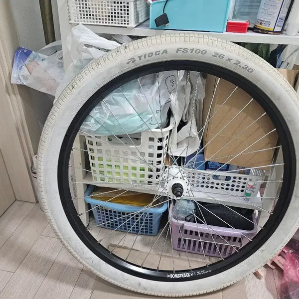 [BUNJANG] Custom Built Front Wheel with Tires / 밤트랙 프론트휠 타튜포함