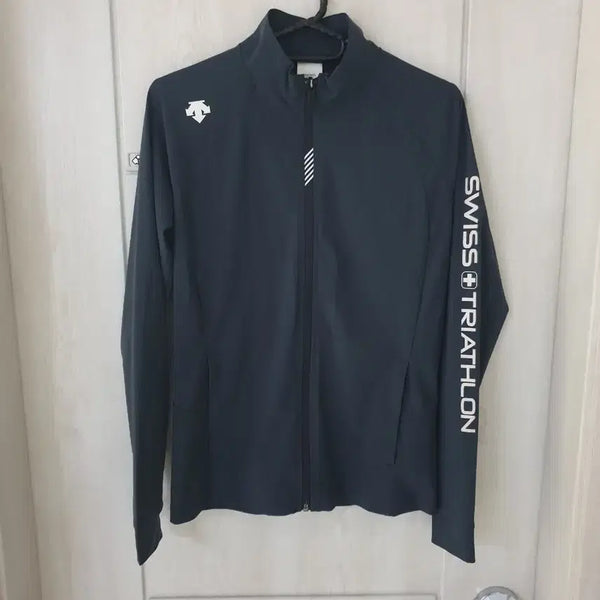 [BUNJANG] Descente Women's Functional Training Zip-Up Jacket / 데상트여성기능성트레이닝집업자켓