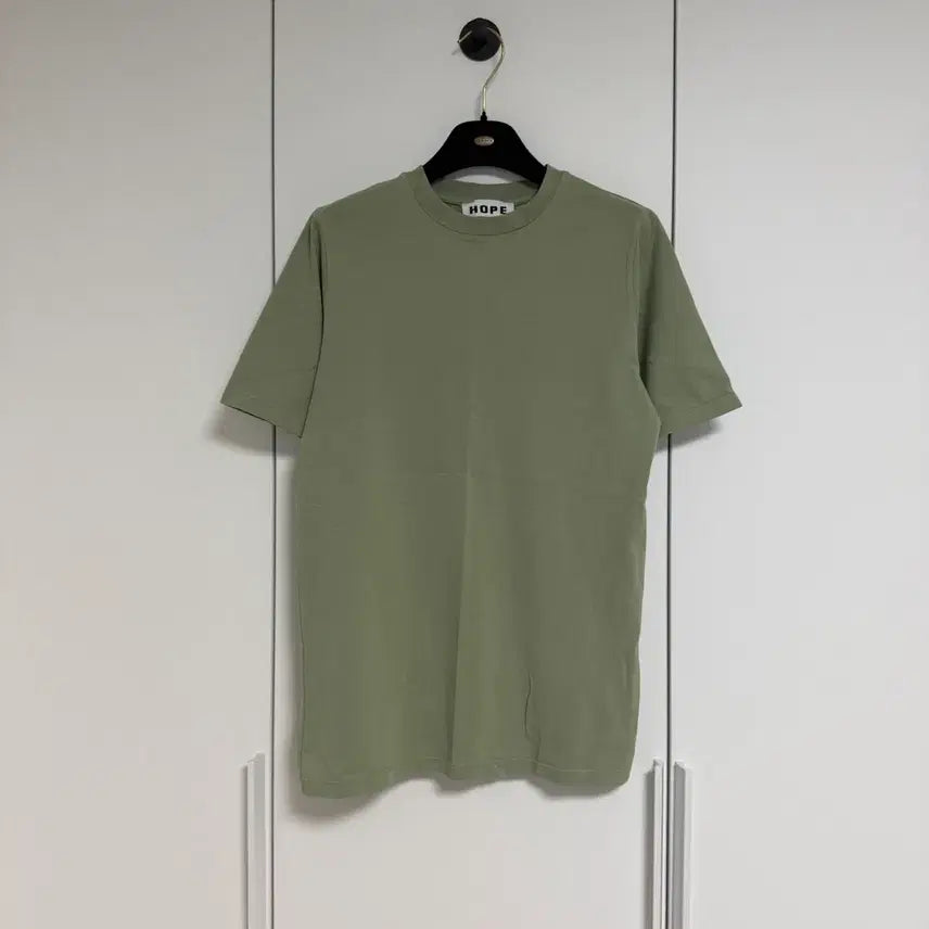 [BUNJANG] HOPE Stockholm T-Shirt Khaki (New) / (새상품) HOPE 호프스톡홀름 티셔츠