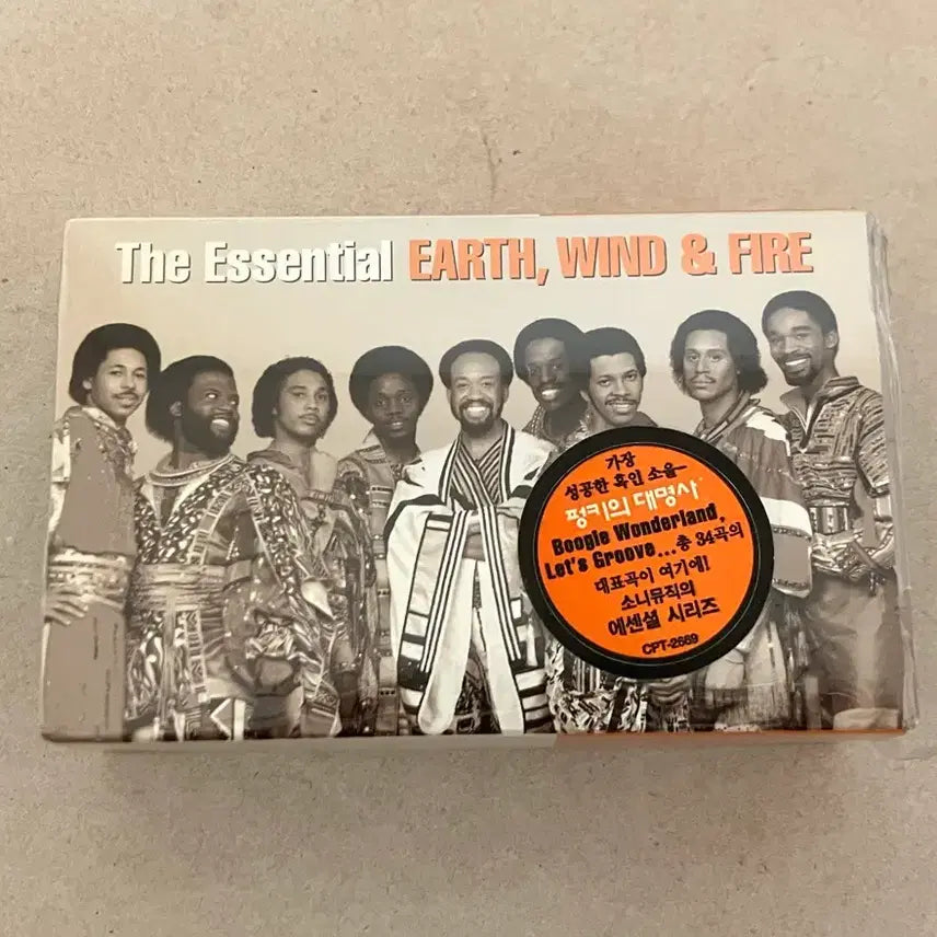 [BUNJANG] Earth, Wind & Fire Double Album Unsealed Cassette Tape / 어스 윈드 앤 파이어 더블 앨범 라이센스 미개봉 카세트테이프