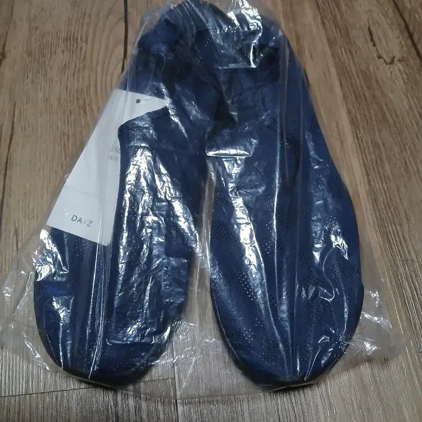 [BUNJANG] Men's Aqua Shoes Navy Size 260 / 미착용)남성 아쿠아 슈즈 260 팝니다.