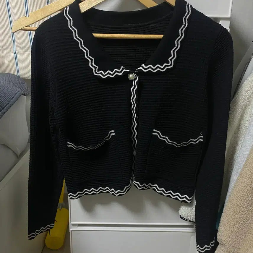 [BUNJANG] Black Wave Color Block Knit Cardigan Summer / 블랙 물결 배색 가디건 니트 여름