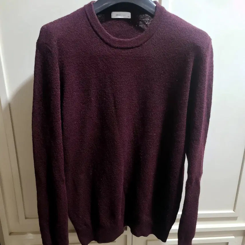 [BUNJANG] Ziozia And Z Crewneck Micro Waffle Knit Burgundy Wine / 지오지아 And Z/앤드지 버건디 와인 크루넥 마이크로 와플 니트/100