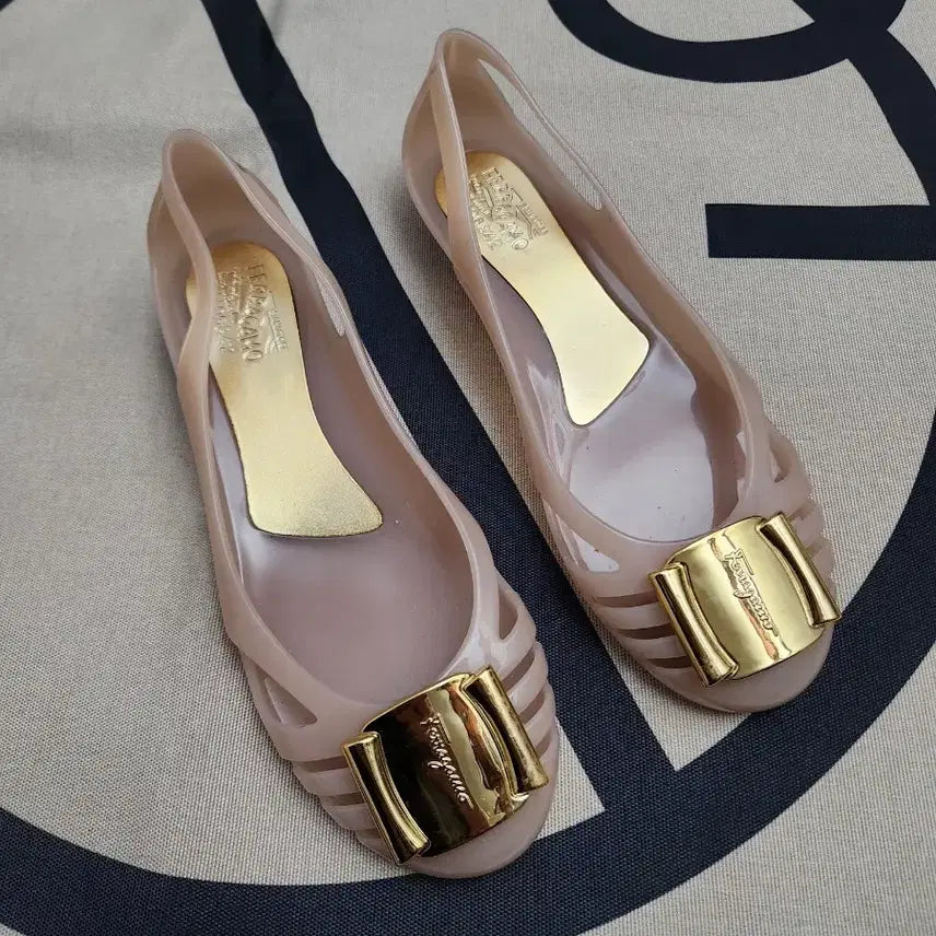 [BUNJANG] Ferragamo Jelly Shoes / [FERRAGAMO 페라가모] 250mm 젤리슈즈 구두