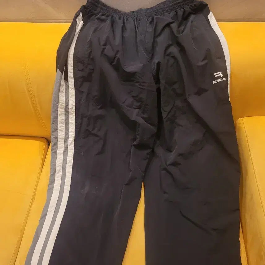 [BUNJANG] Balenciaga Sporty B Track Pants / 발렌시아가 스포티b 트랙 팬츠
