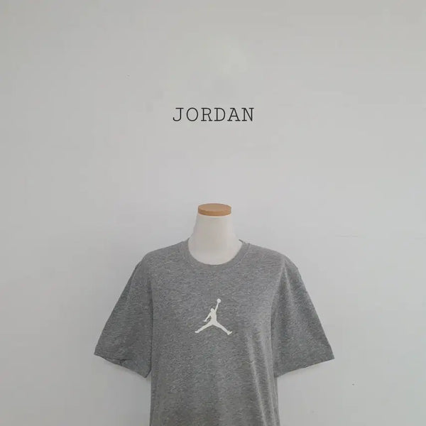 [BUNJANG] Nike Jordan Grey Dri-FIT T-Shirt (Size S) / 세일)No.26050109 조던 회색 반팔 드라이핏 티셔츠