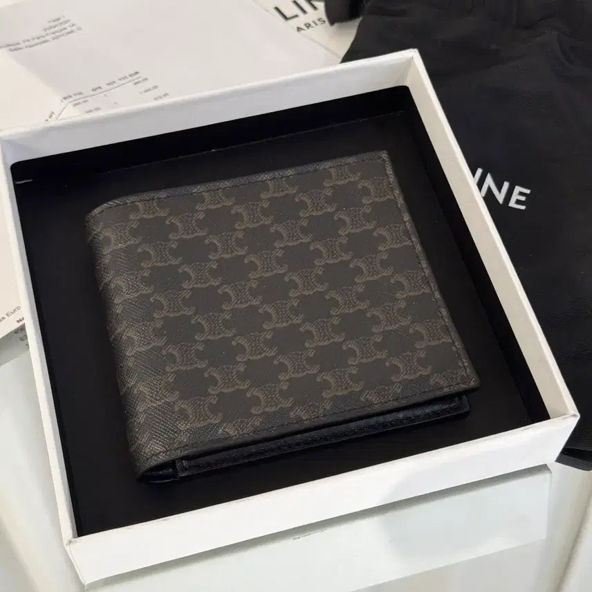 [BUNJANG] Celine Triomphe Bifold Wallet / 셀린느 트리옹프 바이폴드 반지갑