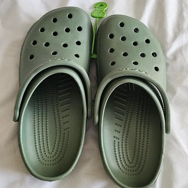 [BUNJANG] Crocs Classic Clog Olive Green Sandals (230) / 새상품/크록스 샌들 올리브그린 (230)