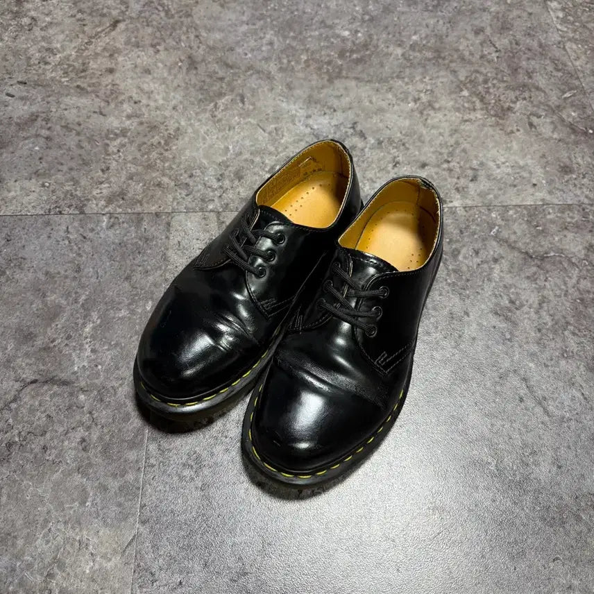 [BUNJANG] Dr. Martens 1461 Smooth Leather Shoes / 닥터마틴 1461 스무스 230