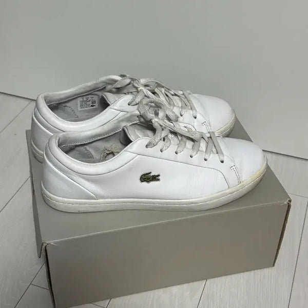 [BUNJANG] Lacoste Leather Sneakers (White, Size 240) / 라코스테 레더 스니커즈