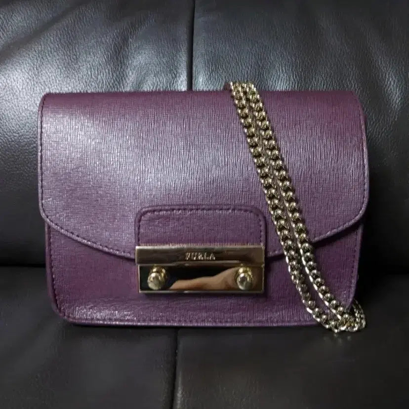 [BUNJANG] Furla Julia Chain Purple Saffiano Leather Mini Crossbody Bag / FURLA Julia 체인 퍼플 사피아노 레더 미니 크로스바디 백/숄더백