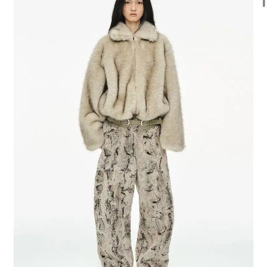 [BUNJANG] Cerric Sheared Fur Wide Pants Beige / 세릭 SHEARED FUR WIDE PANTS 퍼 와이드 팬츠