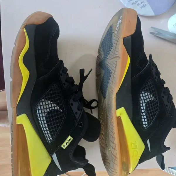 [BUNJANG] Air Jordan Mars Sneakers / 조던마스