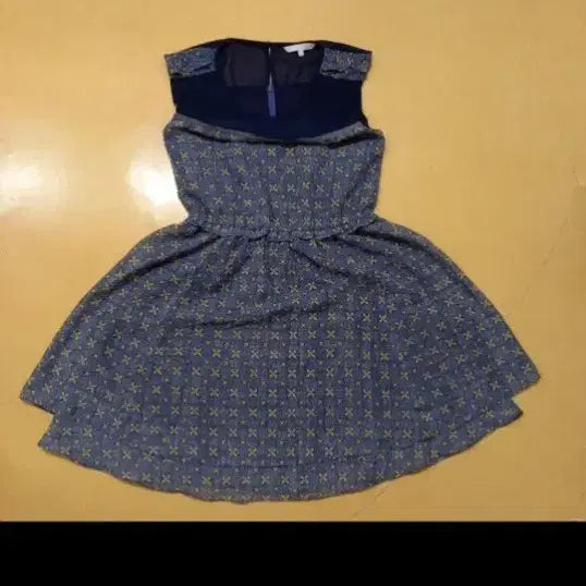 [BUNJANG] Blue Pattern Flare Dress Olive / 블루 패턴 플레어 올리브원피스