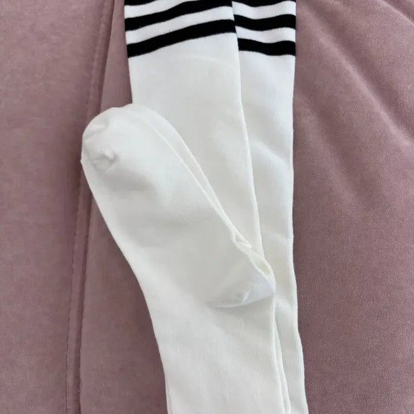 [BUNJANG] White Three-Stripe Knee-High Socks / 흰색 삼선 니삭스