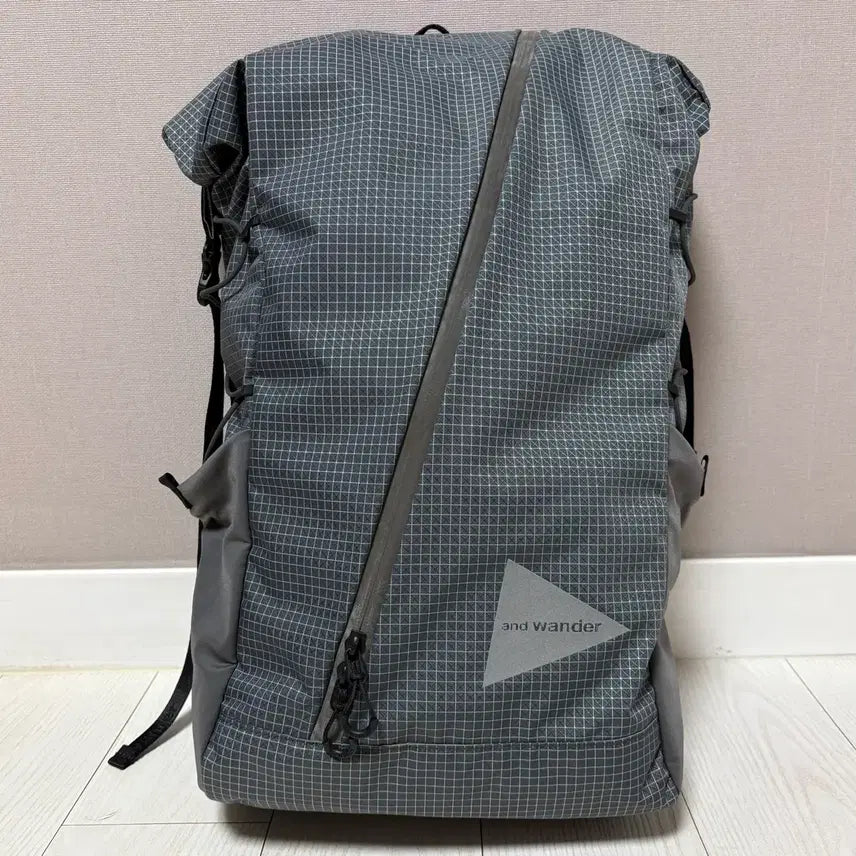 [BUNJANG] and wander Ocean Rip 25L Backpack / 앤드원더 and wander 오션립 25L 백팩