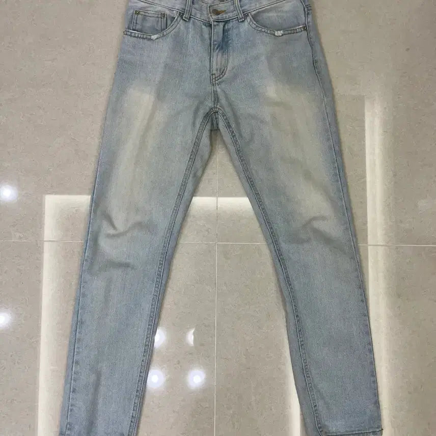 [BUNJANG] Vintage Light Wash Tapered Fit Denim Jeans / 빈티지 연청 데님